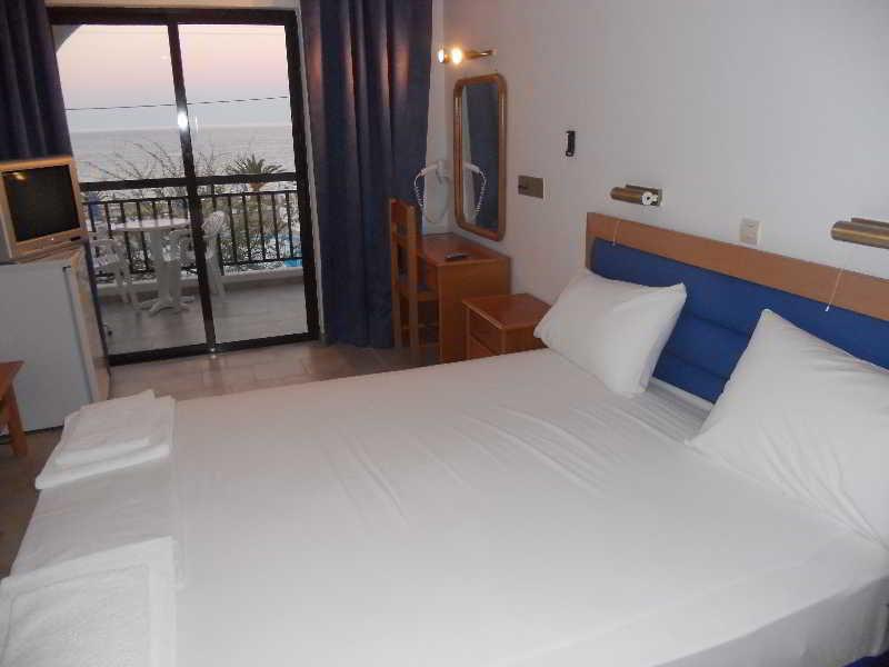 Mediterranean Hotel Карпатос Экстерьер фото